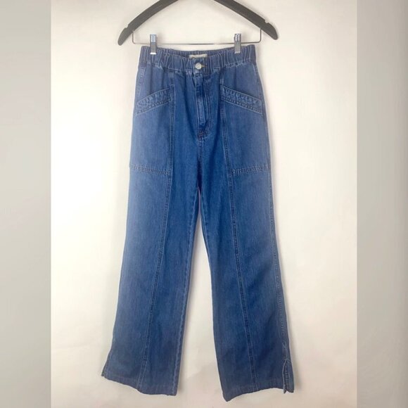 Madewell | Denim Elastic Waist Loose Flare Pants | ND625 Spring 2022 - Picture 2 of 13